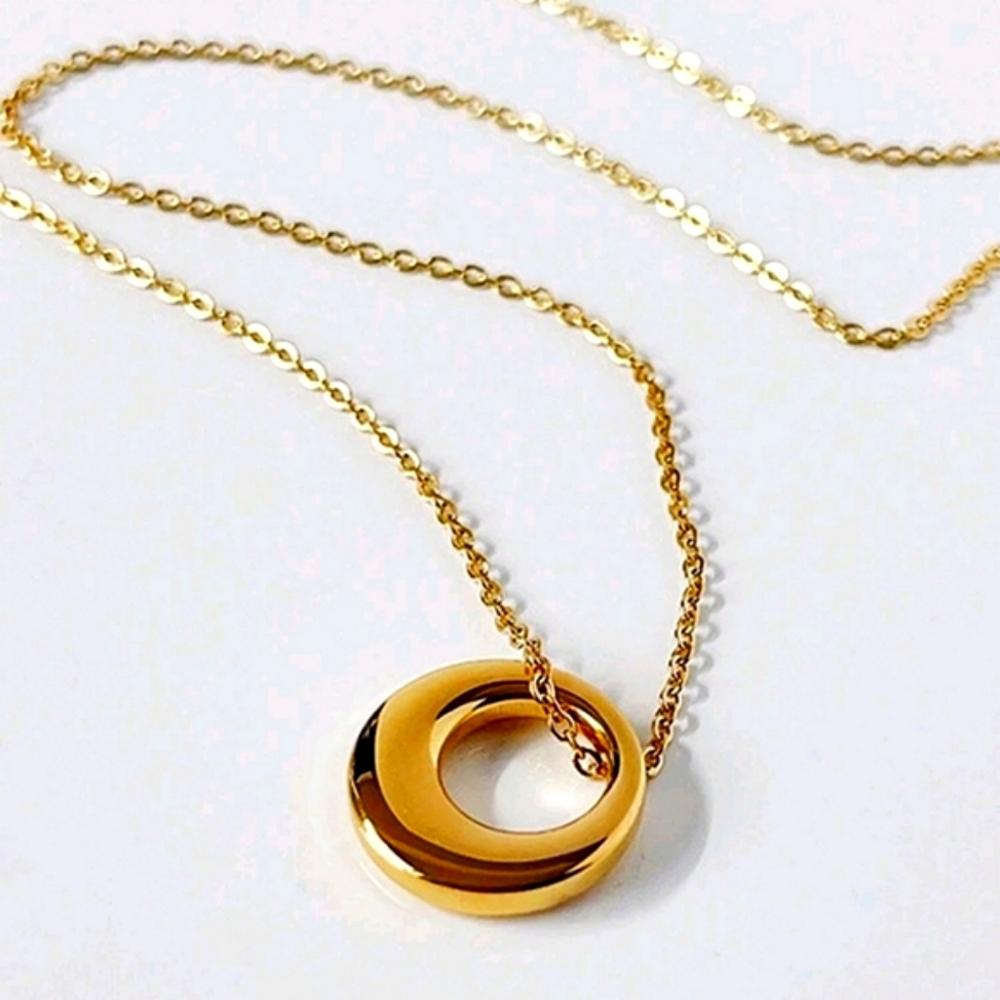 Gold Stainless Steel Circle Disc Pendant Necklace Minimalist 15.7"-17.6"; NWOT